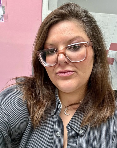 Professional portrait of Gabrielle Kreig